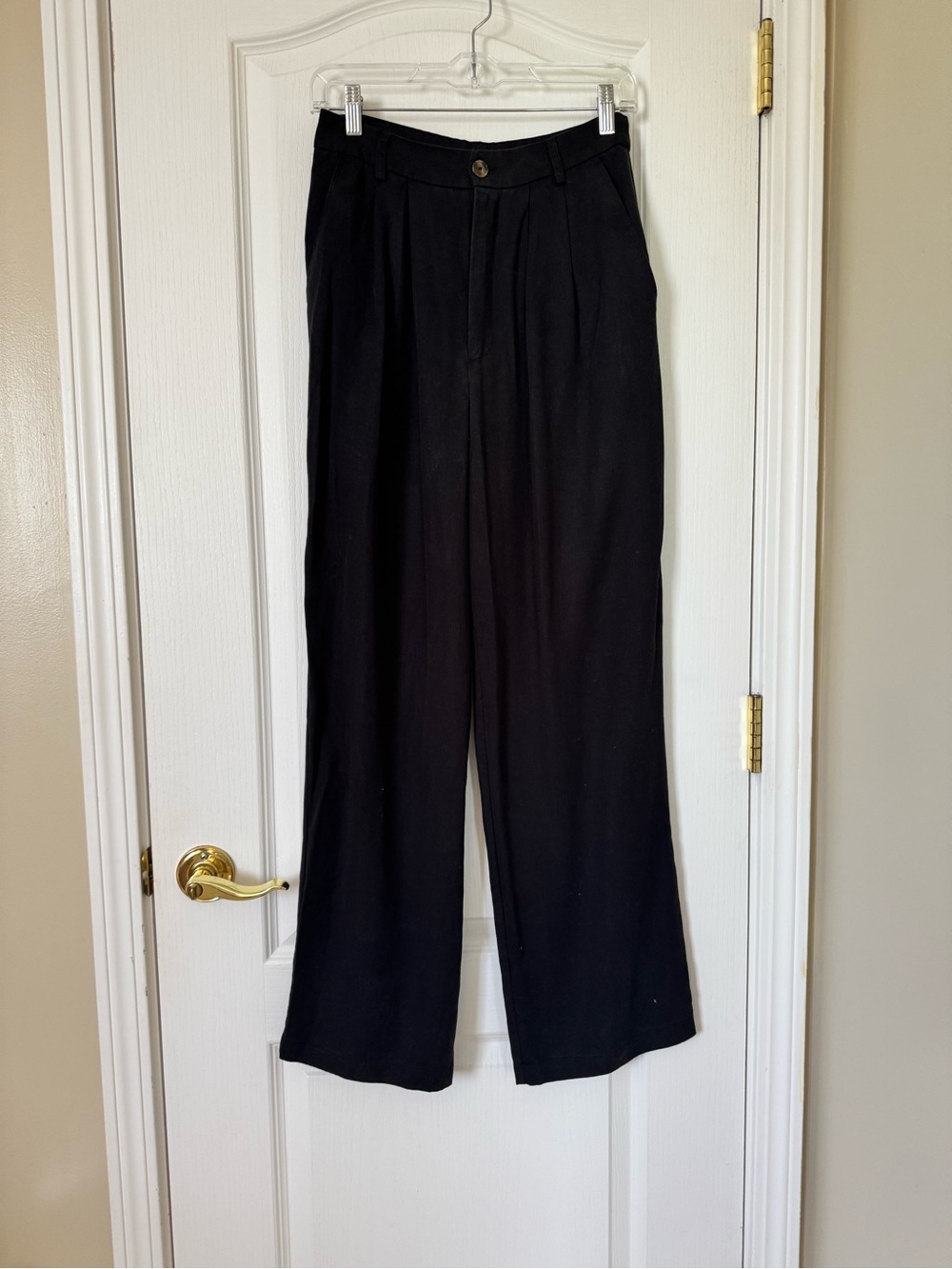 Reformation Pleated Black Tencel Lyocell Wide Leg Pants Size 6P Petite
